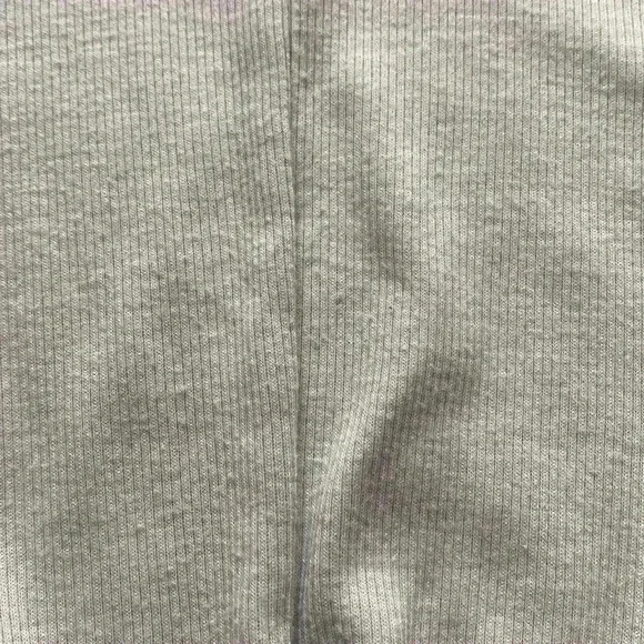 Forever 21 crop top with twist detail at waist - Picture 6 of 6